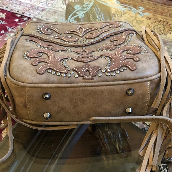 NWT, Western Montana west fringes crossbody&wallet - Picture 4 of 7